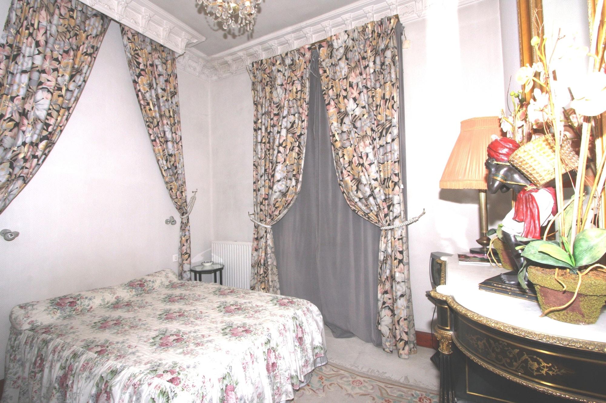 לה-רוש-סור-יון Cit'Hotel Marie Stuart מראה חיצוני תמונה