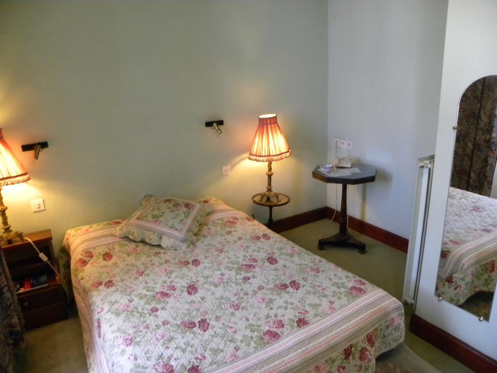 לה-רוש-סור-יון Cit'Hotel Marie Stuart מראה חיצוני תמונה